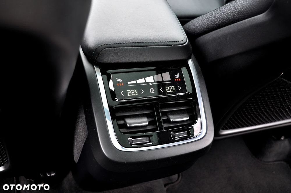 Volvo XC 60 B4 D Geartronic RDesign - 29
