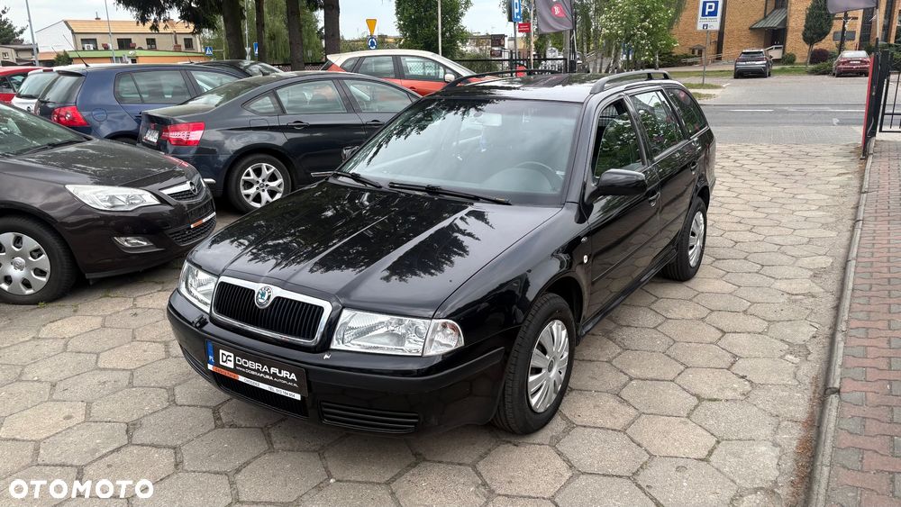 Skoda Octavia 2.0 Combi Elegance - 1