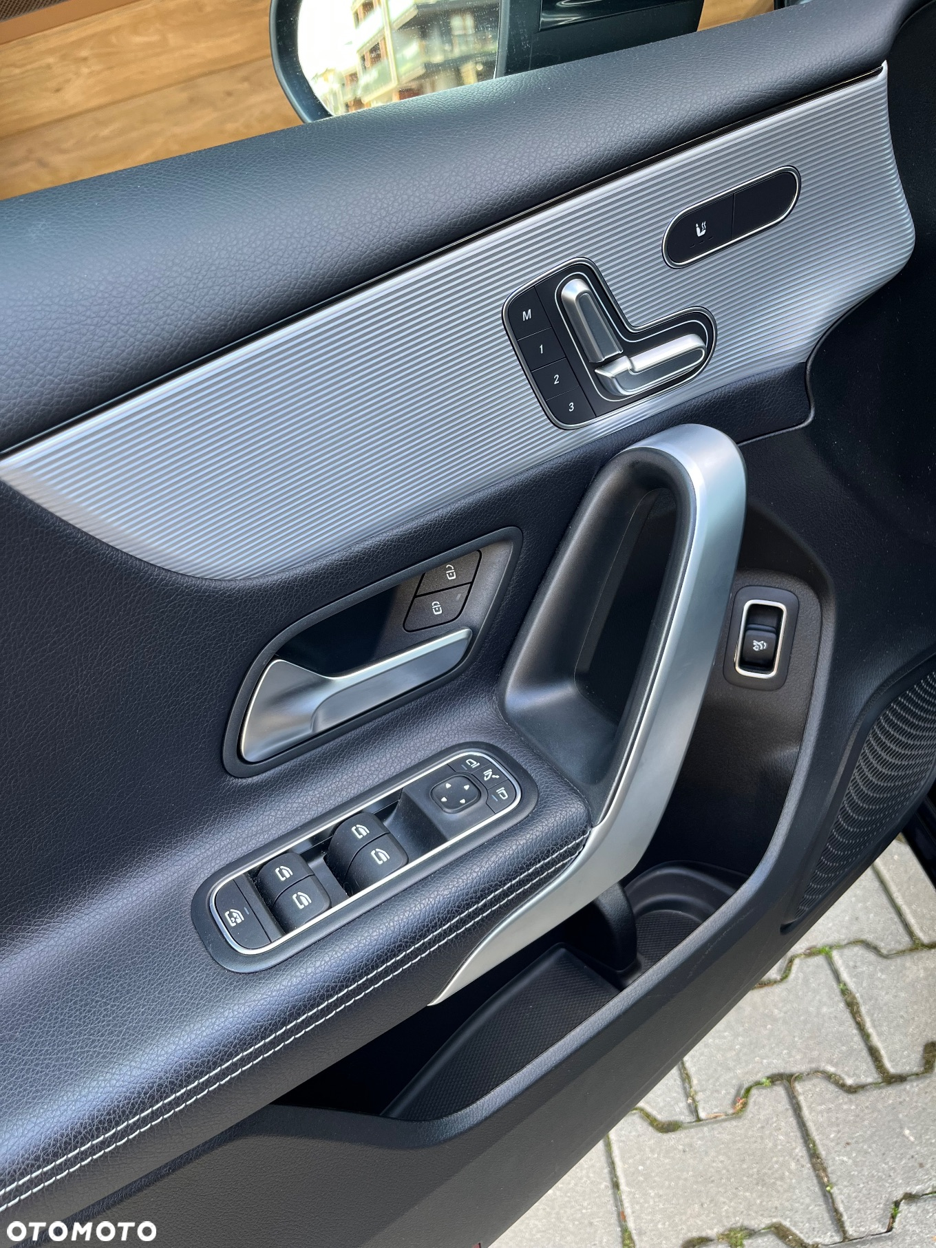 Mercedes-Benz Klasa A 220 4-Matic Progressive 7G-DCT - 14