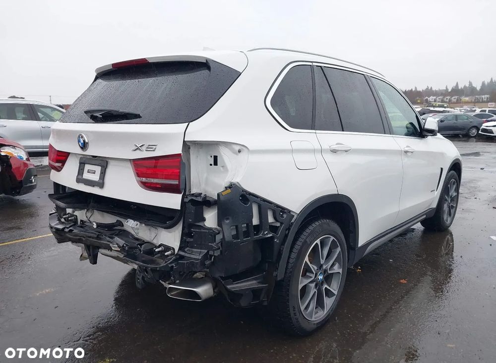 BMW X5 xDrive35i - 8