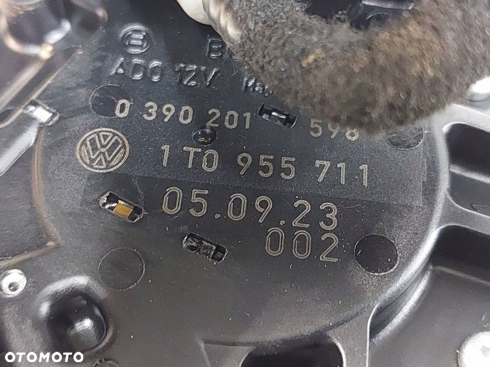 SILNICZEK WYCIERACZKI TYŁ VOLKSWAGEN TOURAN I 1T0955711 - 4