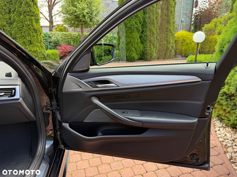 BMW Seria 5 540i xDrive M Sport sport - 26