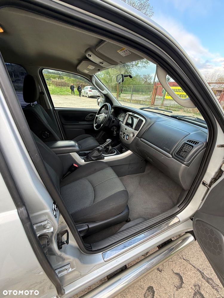 Mazda Tribute 4x4 Comfort - 14
