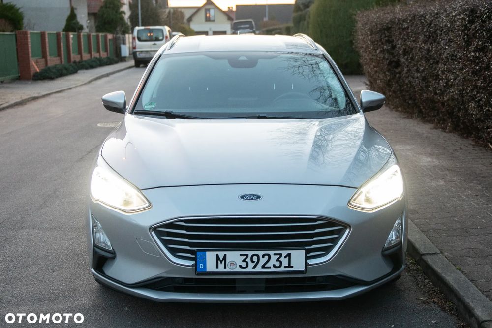Ford Focus SW 1.5 EcoBlue S&S TITANIUM - 2