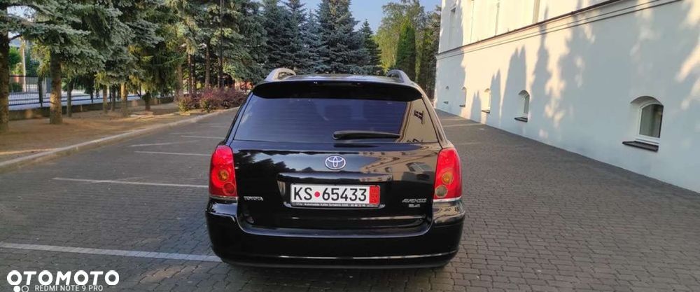 Toyota Avensis - 34