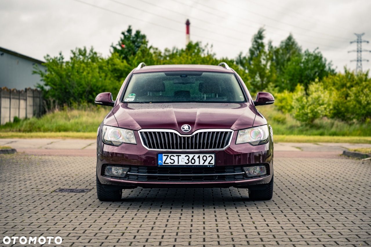 Skoda Superb 2.0 TDI 4x4 Ambition DSG - 1