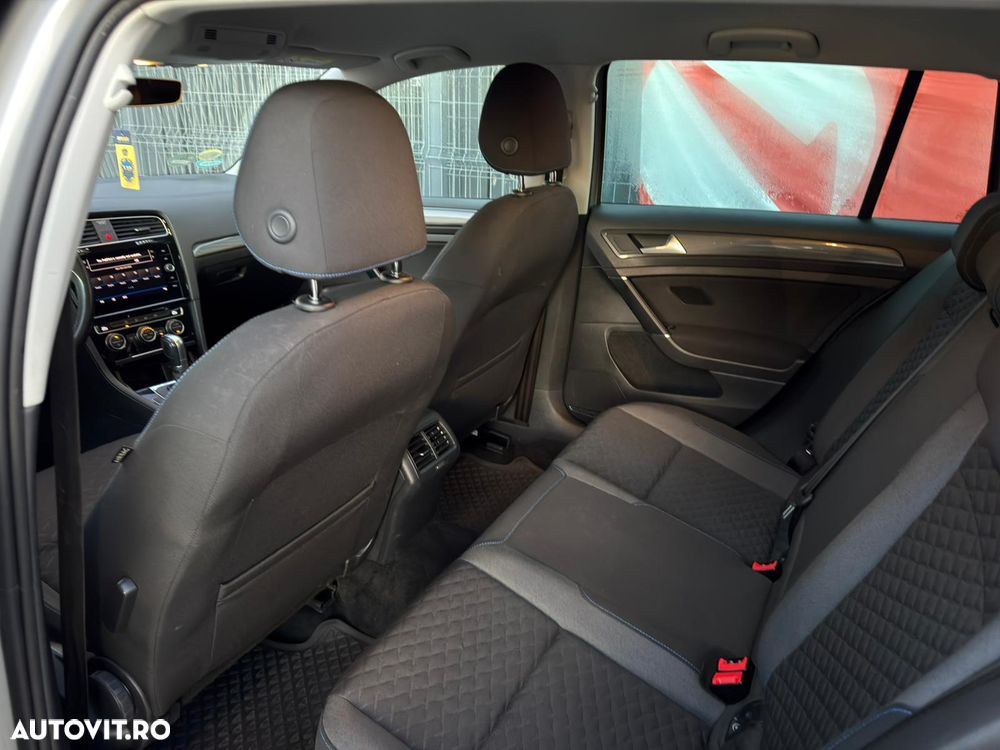 Volkswagen Golf 1.6 TDI SCR DSG Join - 12