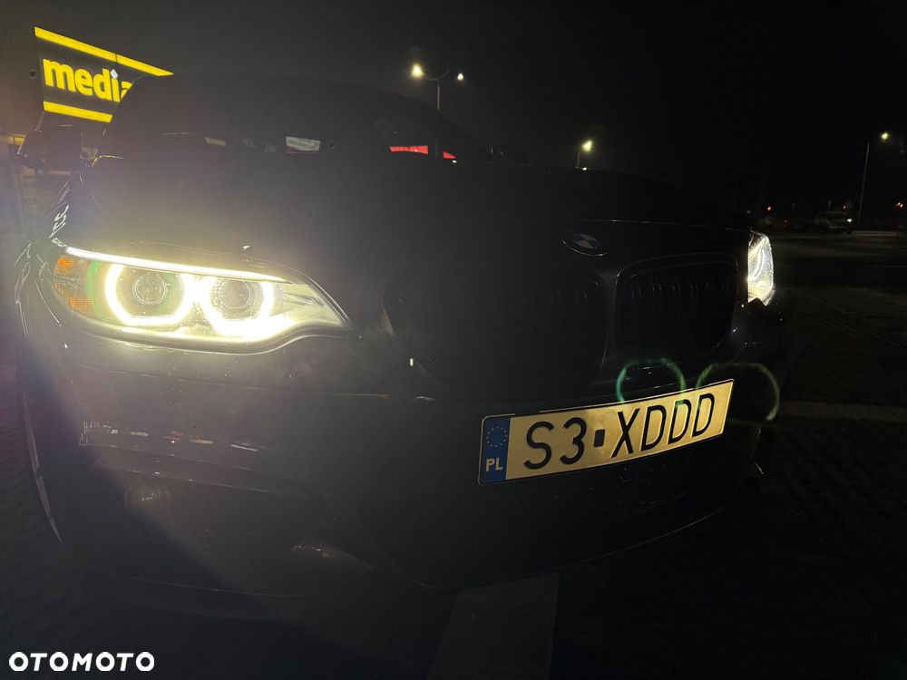 BMW Seria 2 218d - 22