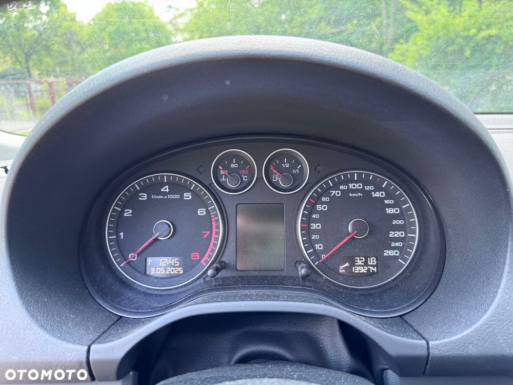 Audi A3 3-drzwiowe 1.8 TFSI Ambiente S tronic - 12