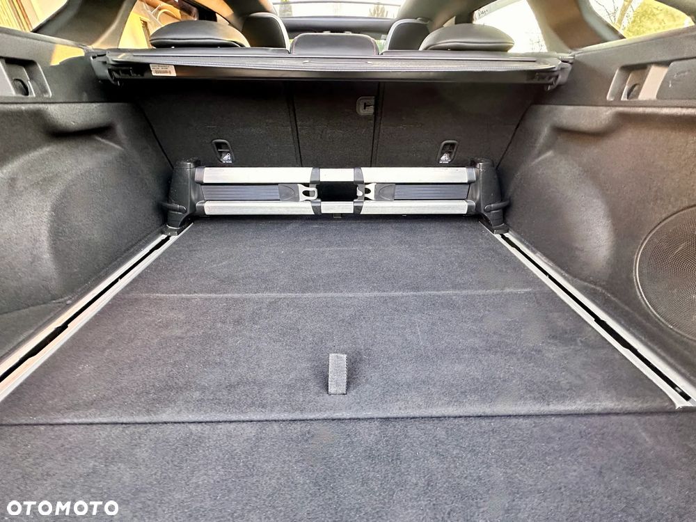 Kia ProCeed 1.6 T-GDI GT DCT - 28