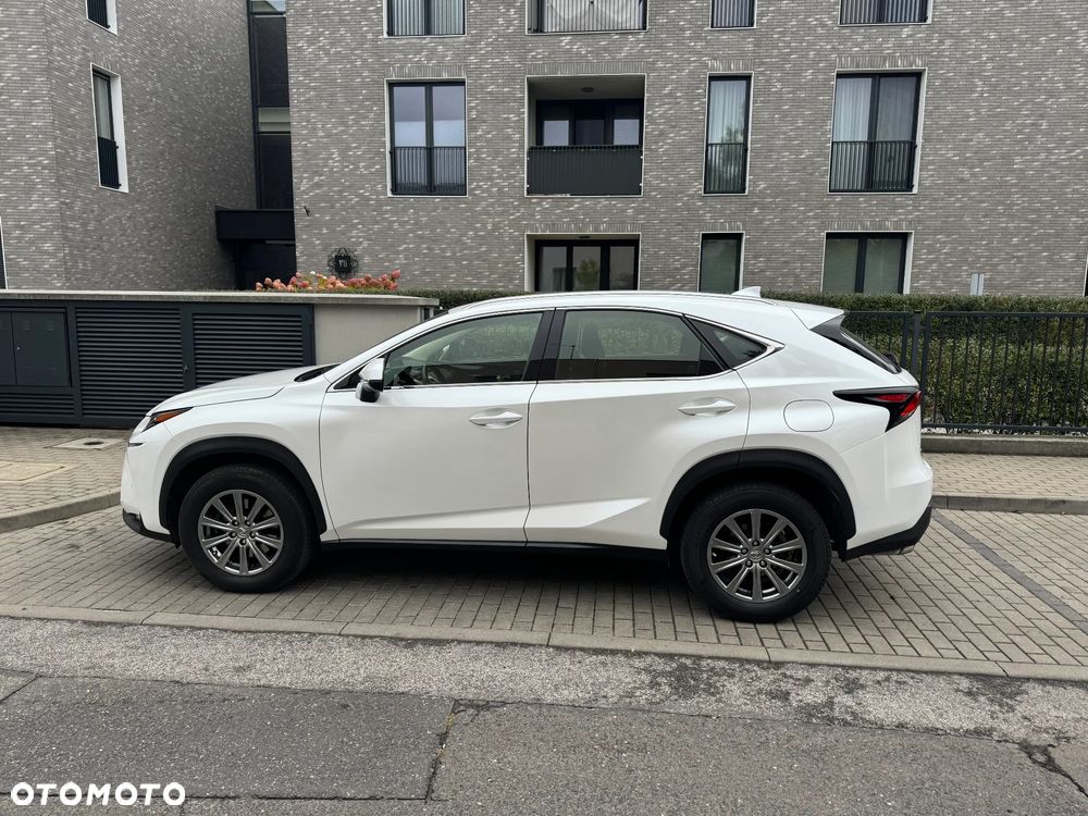 Lexus NX 200t Elite AWD - 2