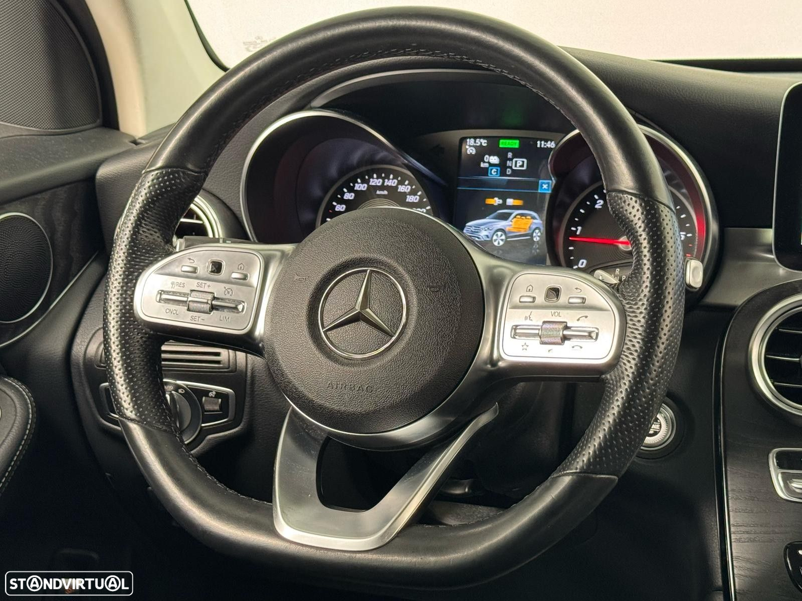 Mercedes-Benz GLC 300 - 38