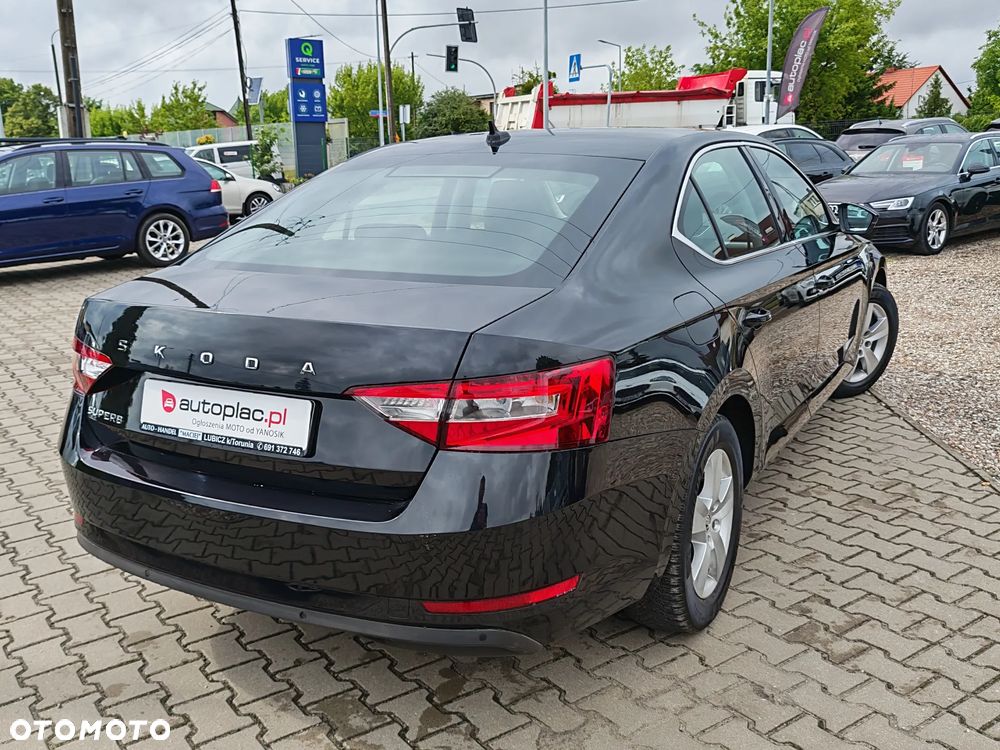 Skoda Superb 1.5 TSI Ambition DSG - 7