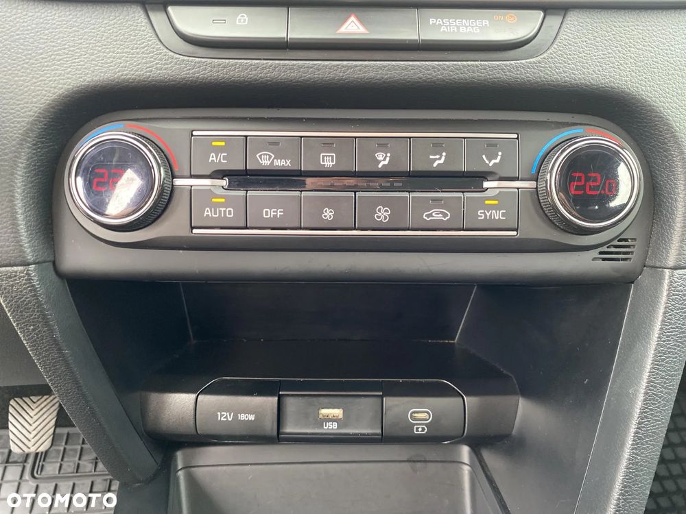 Kia Ceed 1.5 T-GDI M - 20