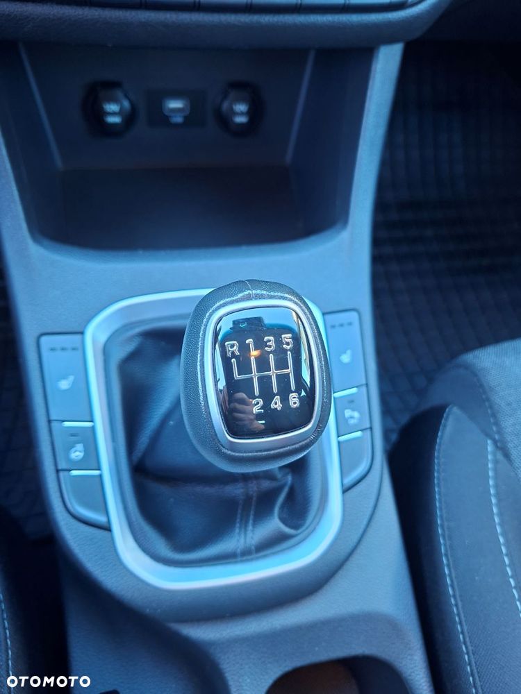 Hyundai i30 1.5 DPI Comfort - 12