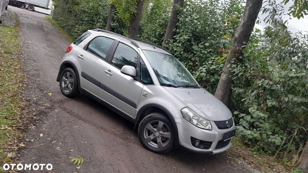 Suzuki SX4 1.9 DDiS 4WD GS / Premium - 12