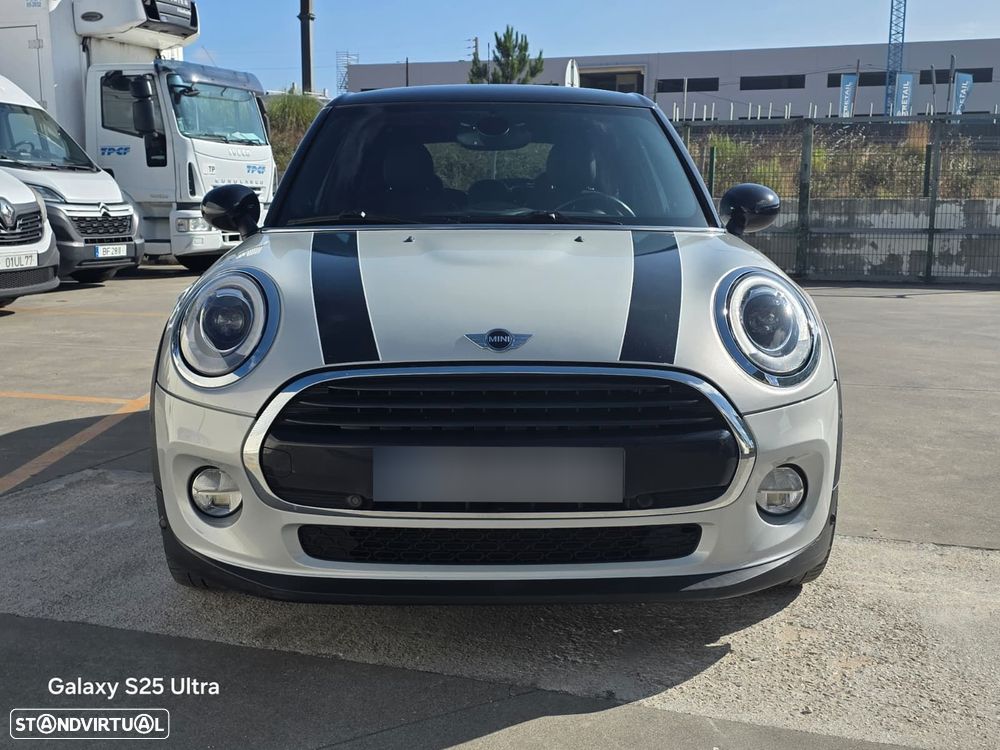 MINI 5 Portas Cooper D Auto - 3