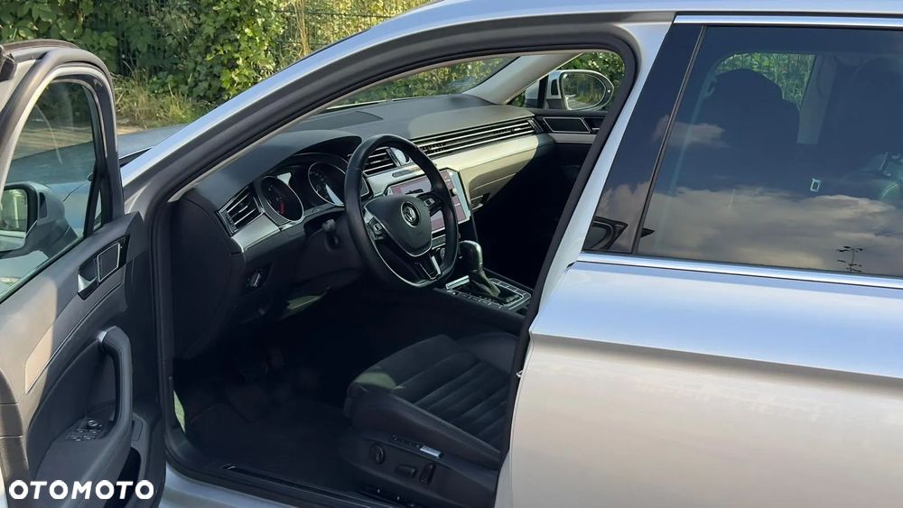 Volkswagen Passat 2.0 TDI 4Mot Elegance DSG - 12