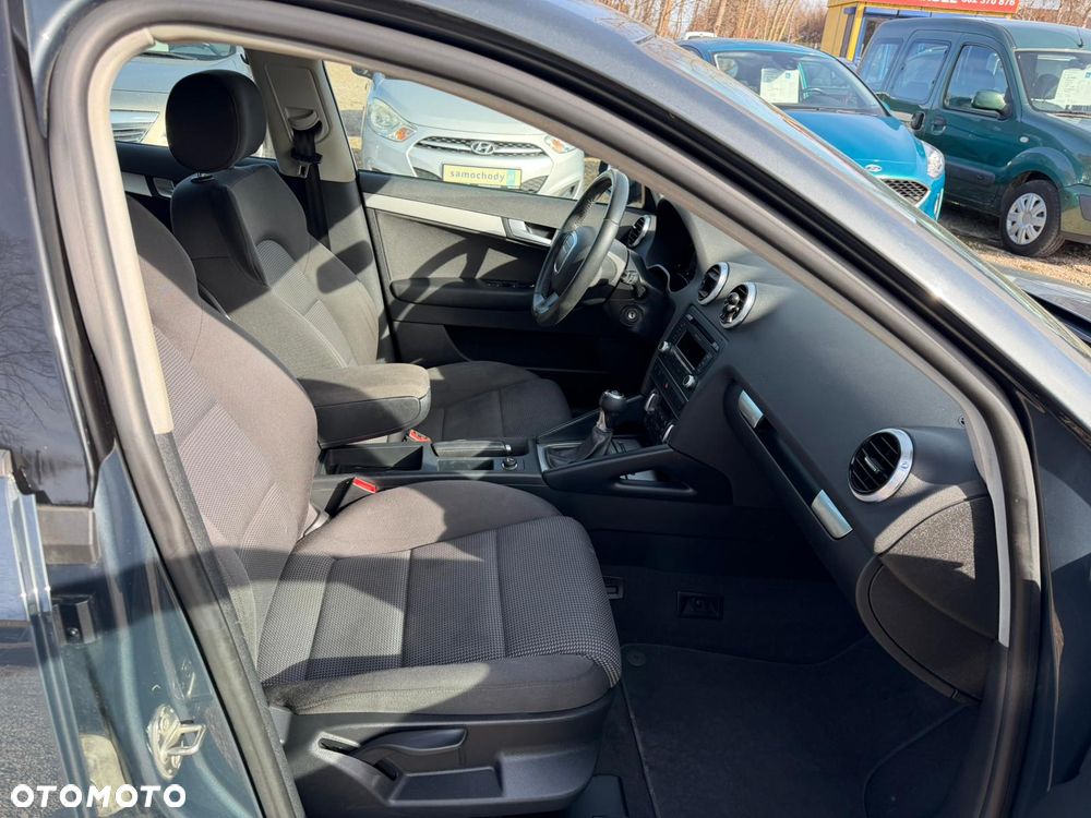 Audi A3 Sportback 2.0 TDI Ambiente - 22