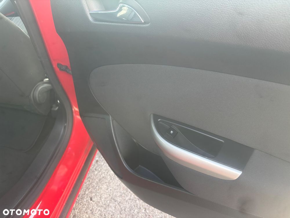 Opel Astra 1.4 Turbo Active - 26