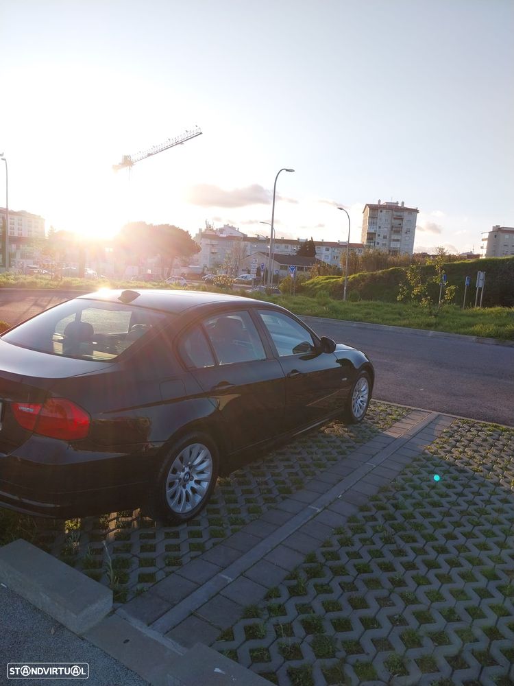 BMW 318 d Navigation - 7