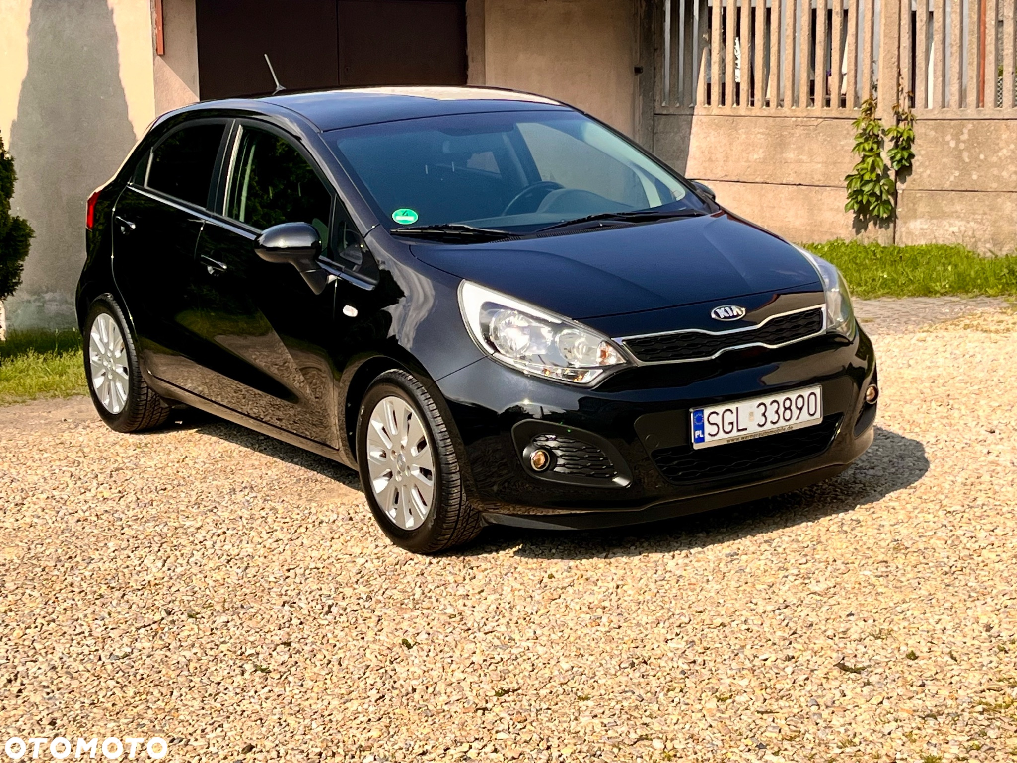 Kia Rio 1.2 Dream Team Edition - 34