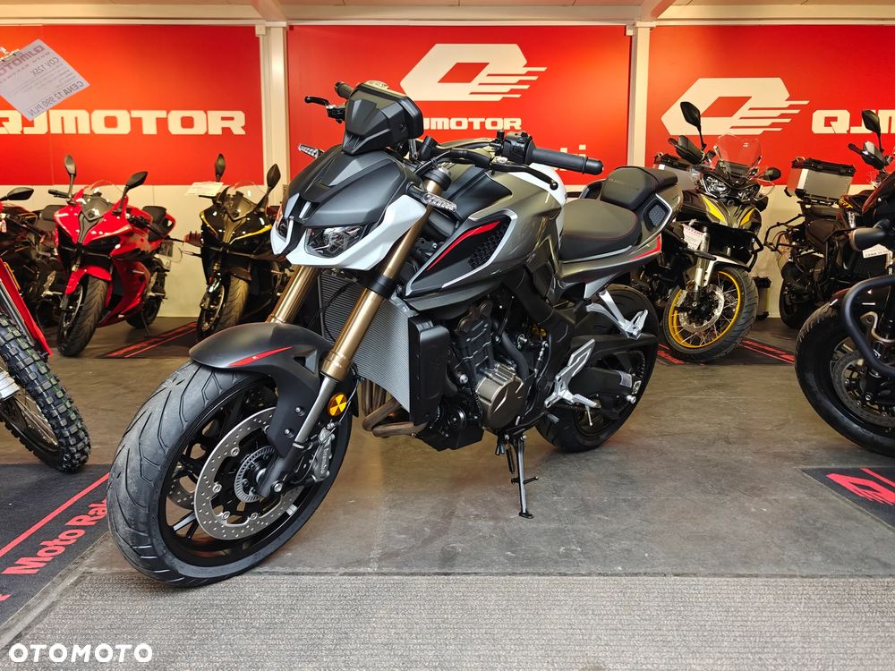 QJMOTOR SRK 800 - 1