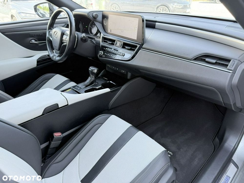 Lexus ES - 21