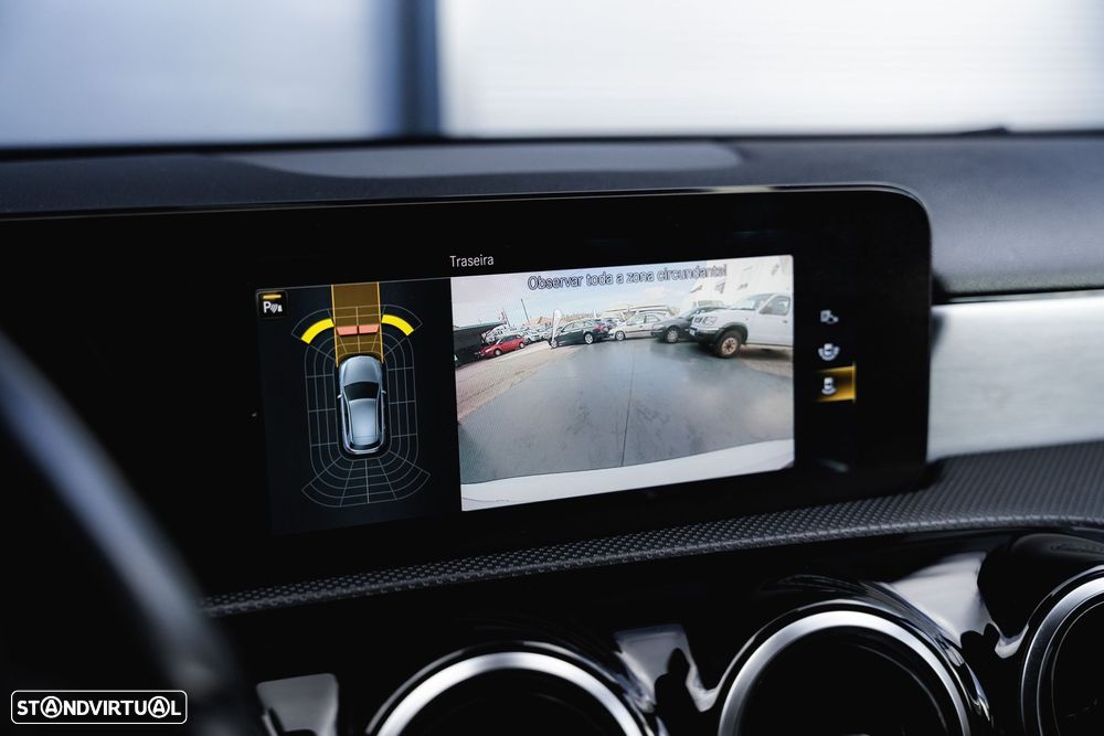 Mercedes-Benz A 250 e AMG Line - 17