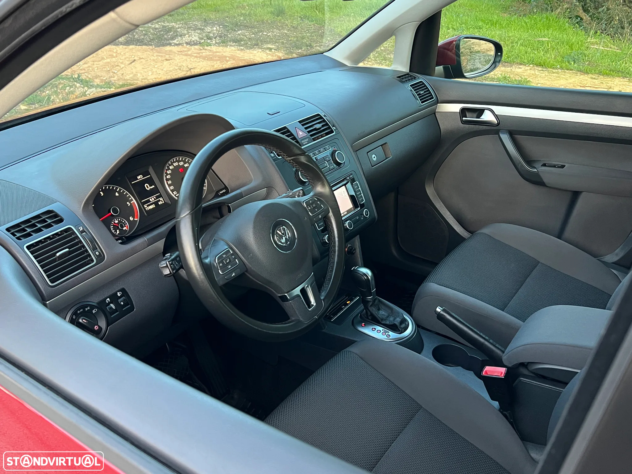 VW Touran 1.6 TDI DPF BlueMotion DSG Trendline - 9