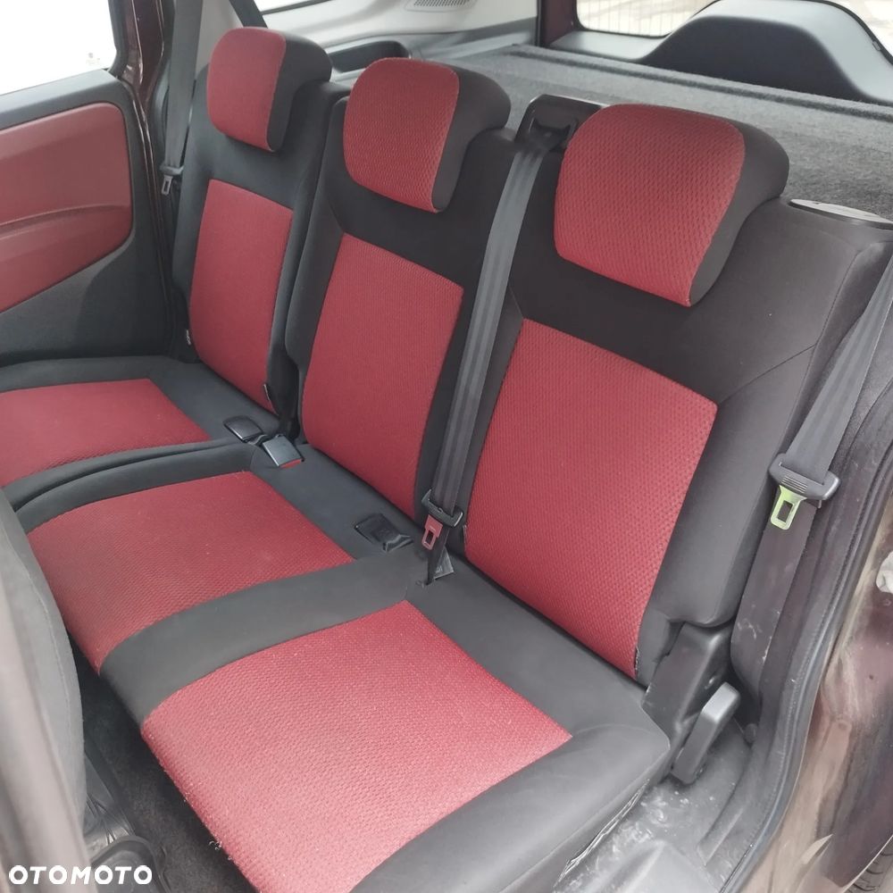 Fiat Doblo 1.6 Multijet 16V Emotion - 18