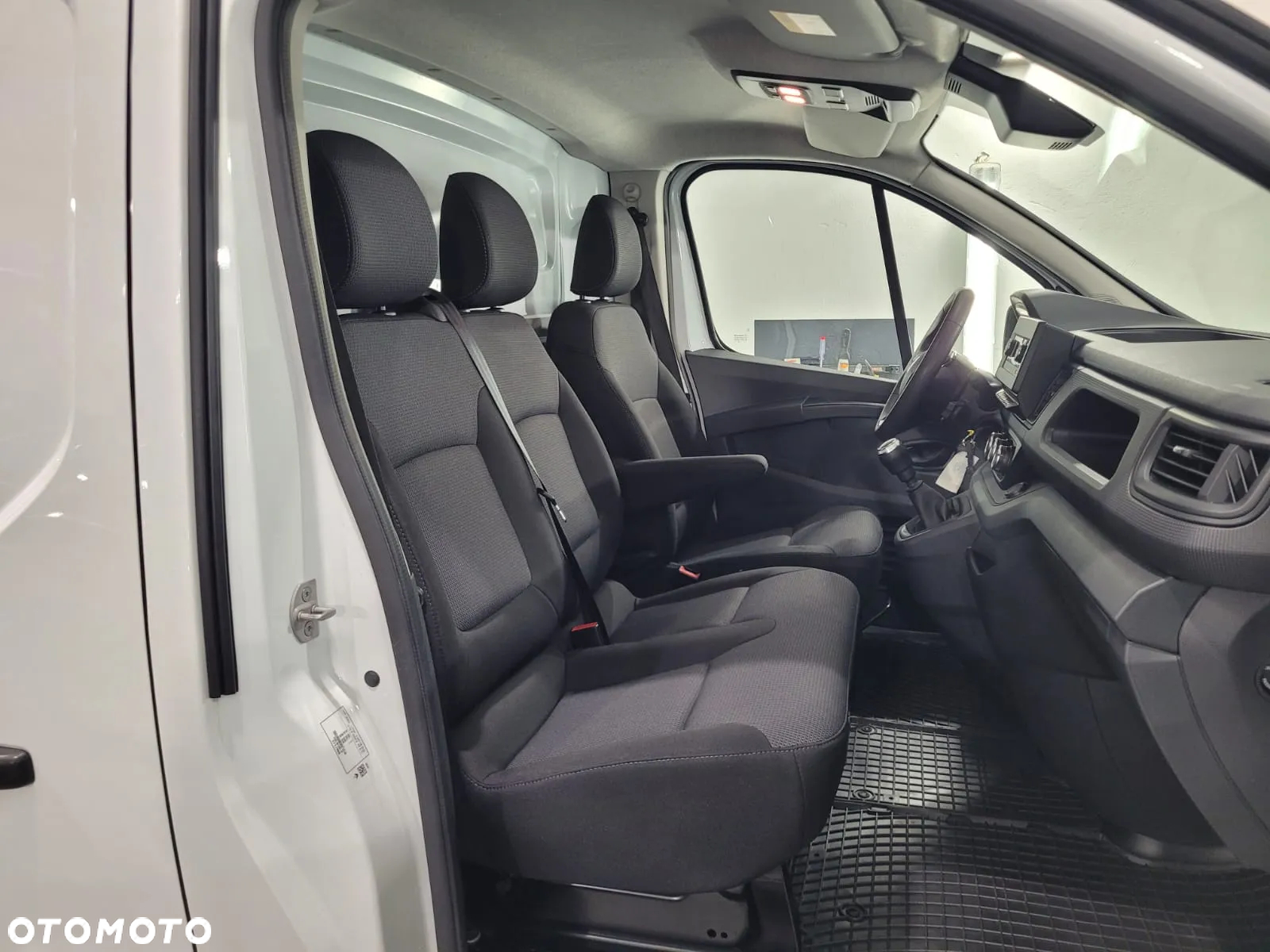 Renault Trafic - 24