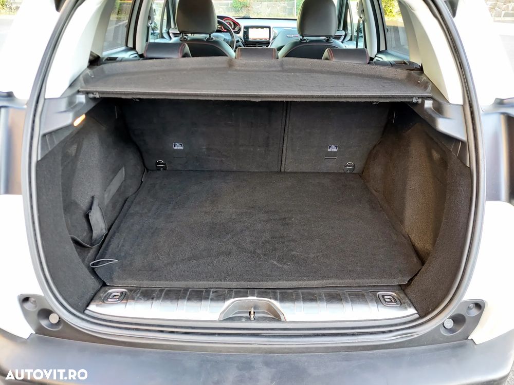 Peugeot 2008 1.6 BlueHDi FAP GT-Line - 18