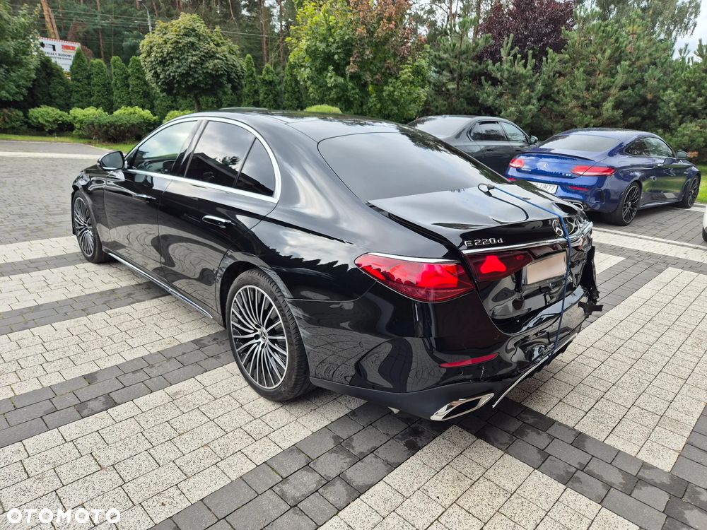 Mercedes-Benz Klasa E 220 d 4-Matic AMG/Avantgarde - 15