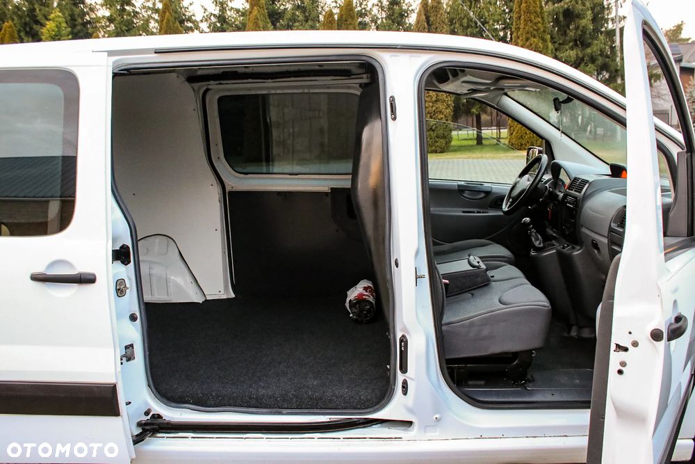 Peugeot Expert - 22