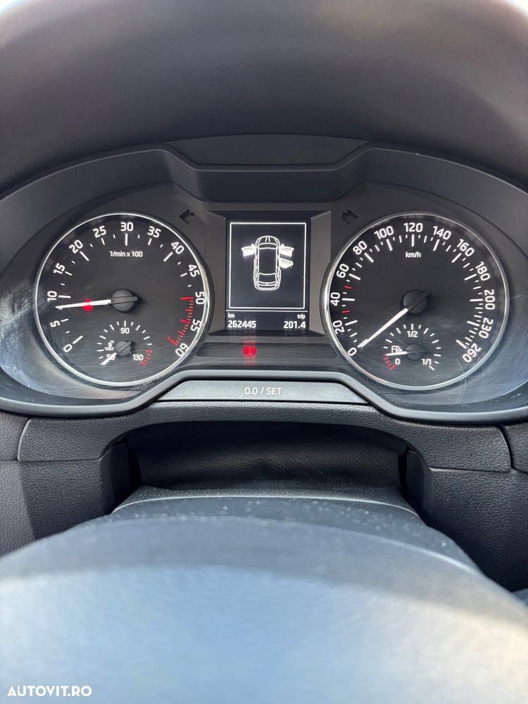 Skoda Octavia 1.6 TDI 4x4 Ambition - 10