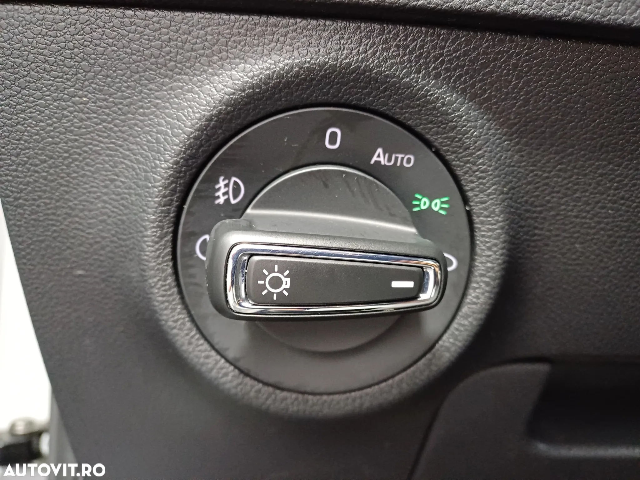 Skoda Karoq 2.0 TDI 4X4 DSG Style - 11