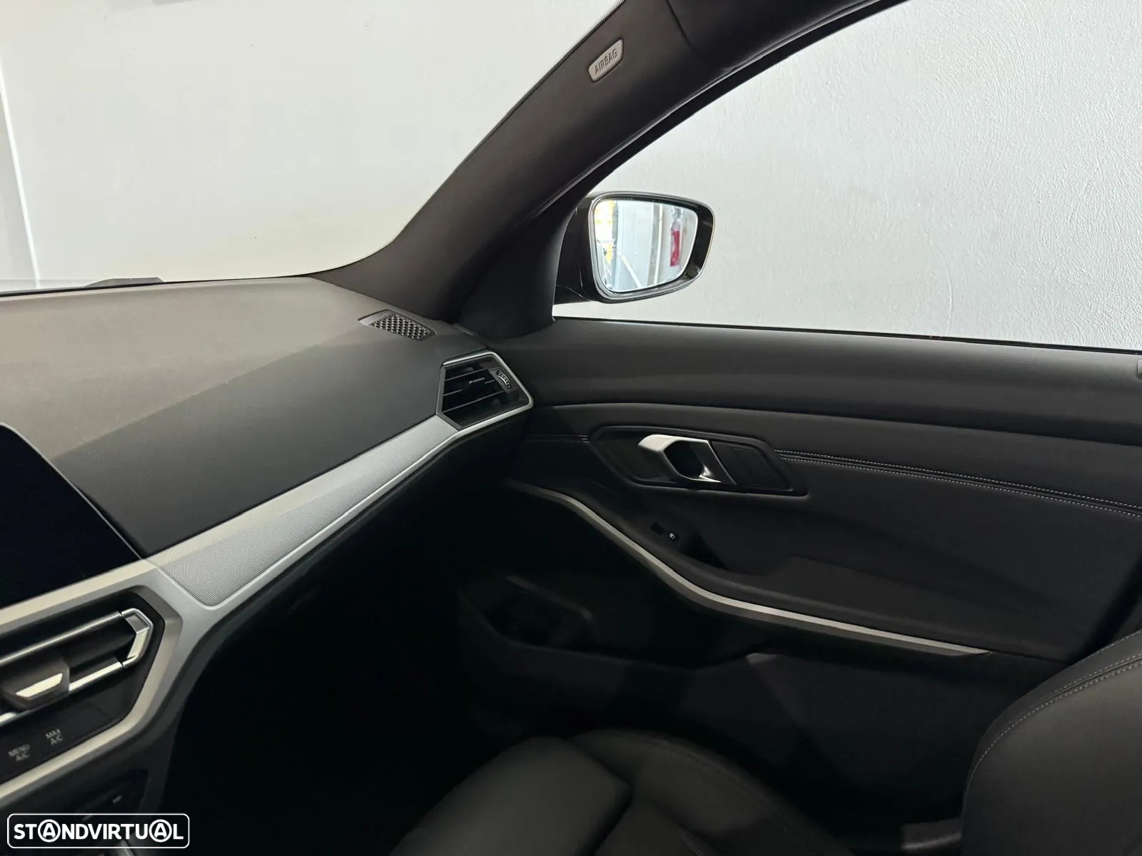 BMW 330 e Touring Pack M Auto - 21