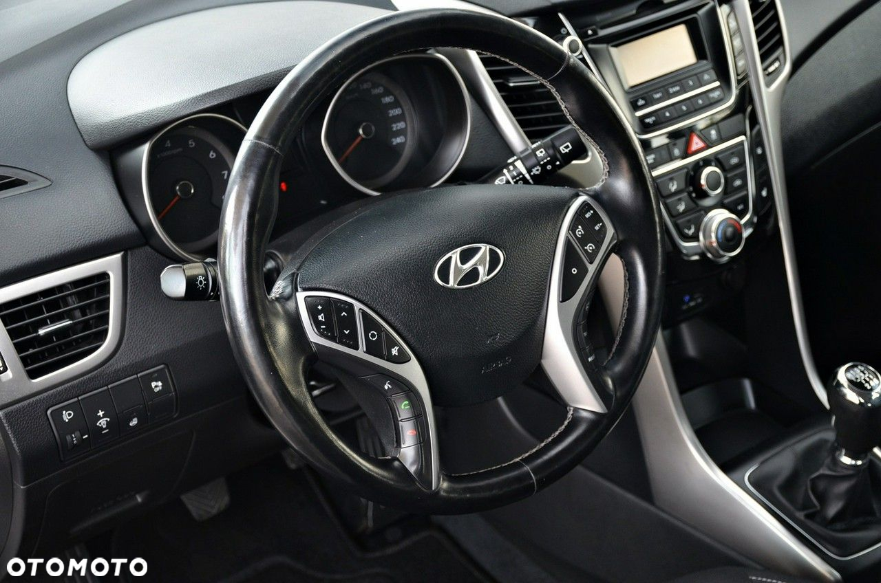 Hyundai i30 - 15