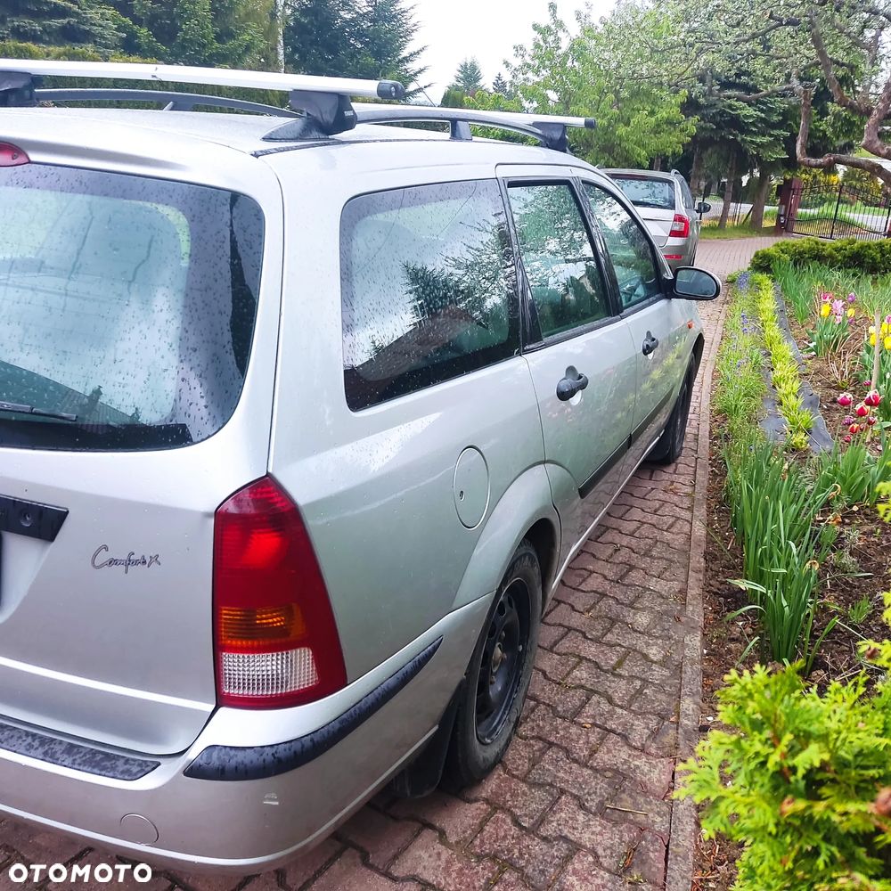 Ford Focus 1.6 Comfort - 4