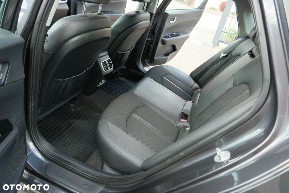 Kia Optima - 21