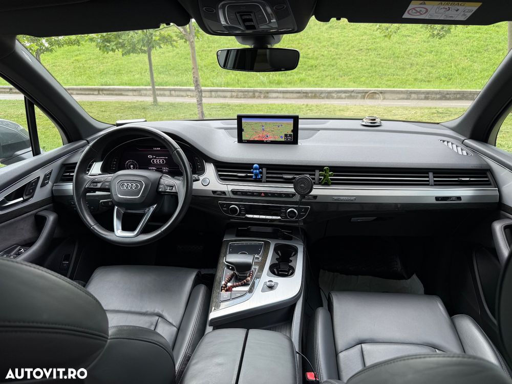 Audi Q7 - 12