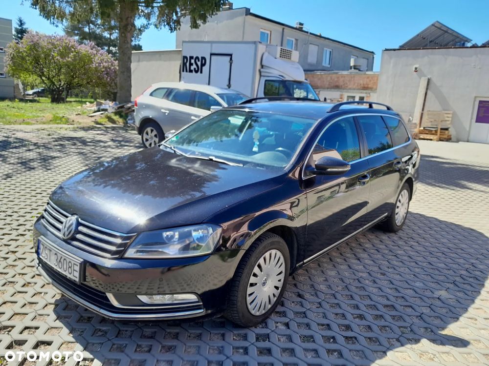 Volkswagen Passat 2.0 TDI BlueMotion Technology Comfortline - 2