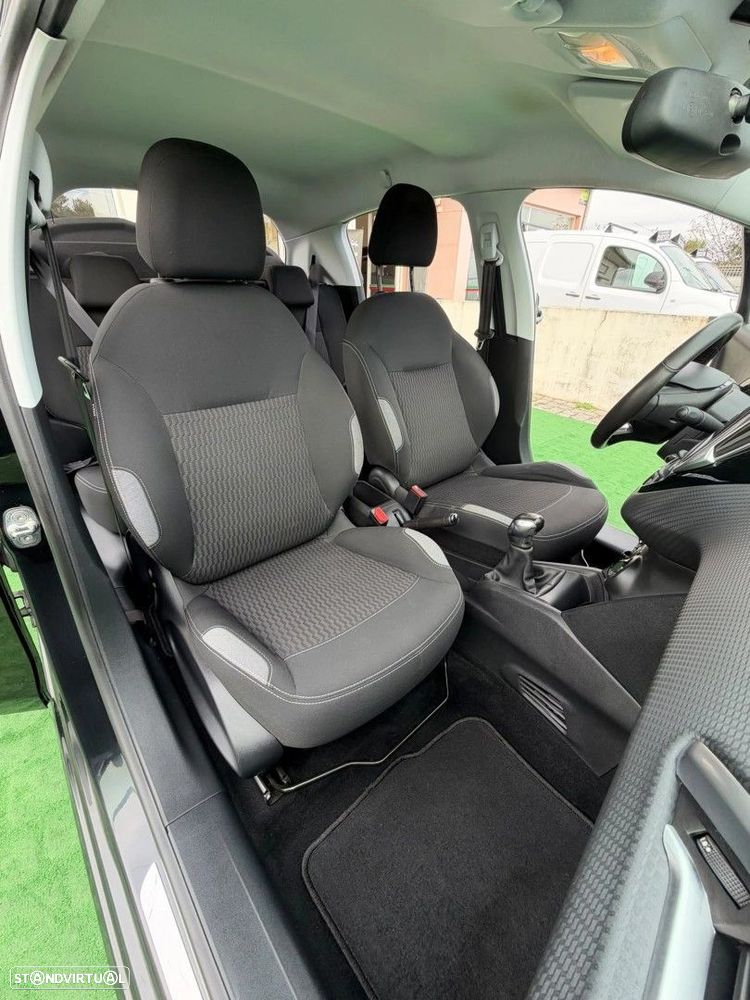 Peugeot 208 1.2 PureTech Style - 12