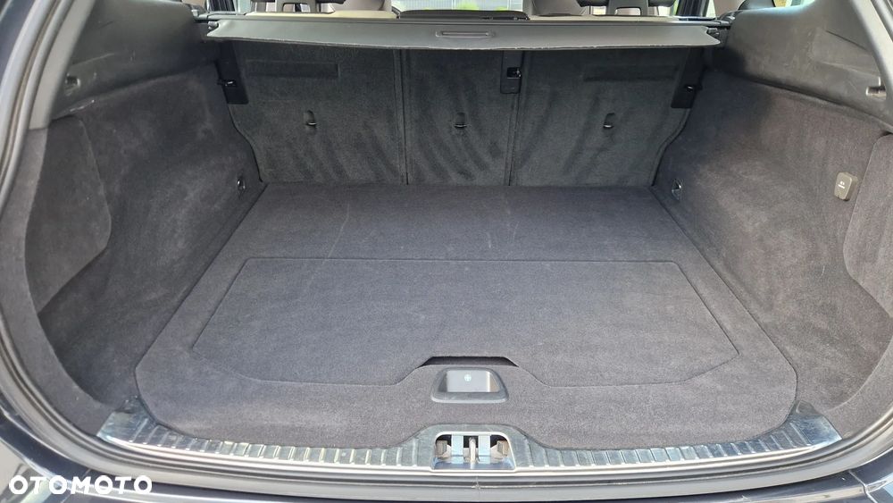 Volvo XC 60 D5 AWD Summum - 37
