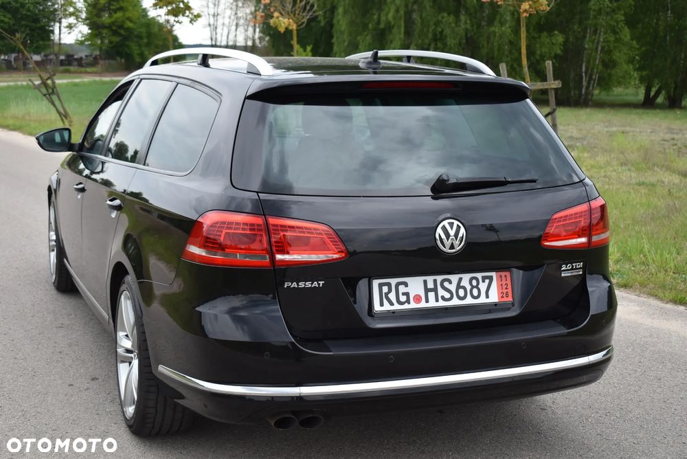 Volkswagen Passat 2.0 TDI BlueMotion Technology R-Line - 12