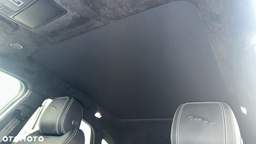 Jaguar E-Pace 2.0 i4D AWD R-Dynamic SE - 6