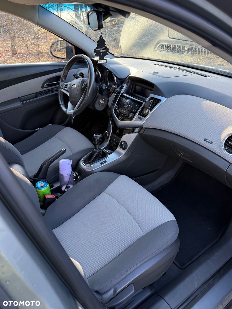 Chevrolet Cruze 2.0 LT - 12
