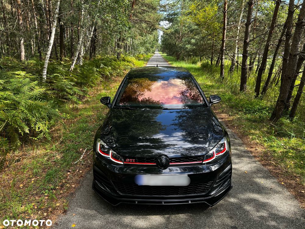 Volkswagen Golf GTI Performance BlueMotion Technology DSG - 1