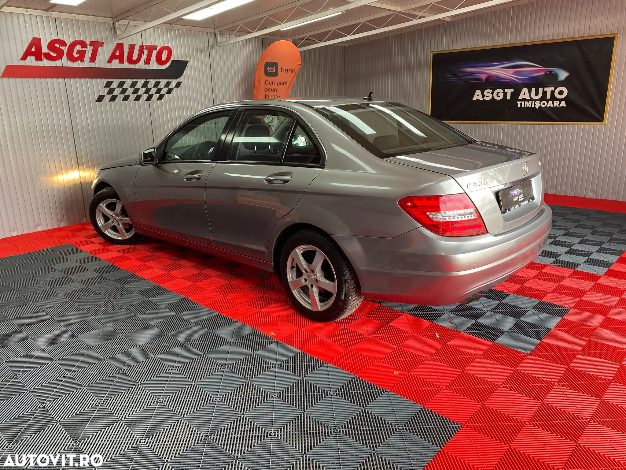 Mercedes-Benz C - 5